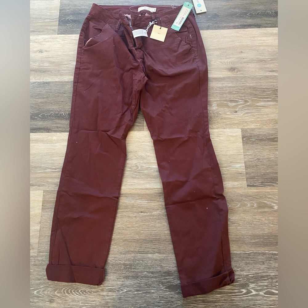 TGLA maroon chinos size 28 NWT